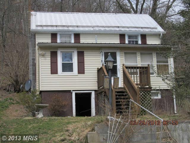 13120 Oak Leaf Ln, Big Pool, MD 21711