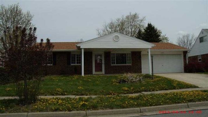 1093 Arkansas Dr, Xenia, OH 45385