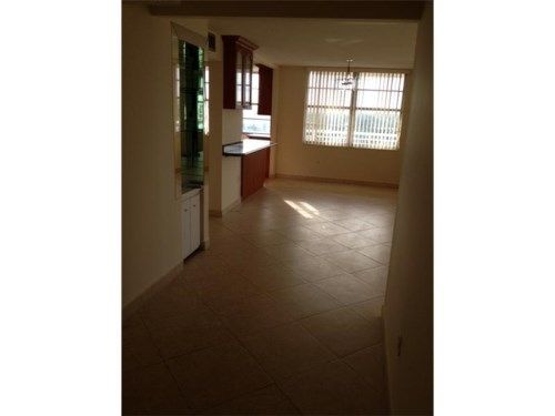 18011 BISCAYNE BL # 1504-1, North Miami Beach, FL 33160