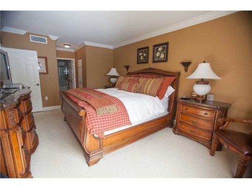 1985 S OCEAN DR # 4E, Hallandale, FL 33009