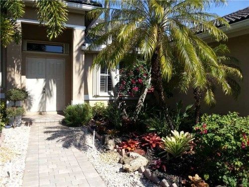 1600 BLUE JAY CR, Fort Lauderdale, FL 33327