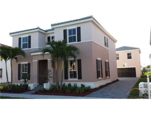 9252 SW 171 CT, Miami, FL 33196