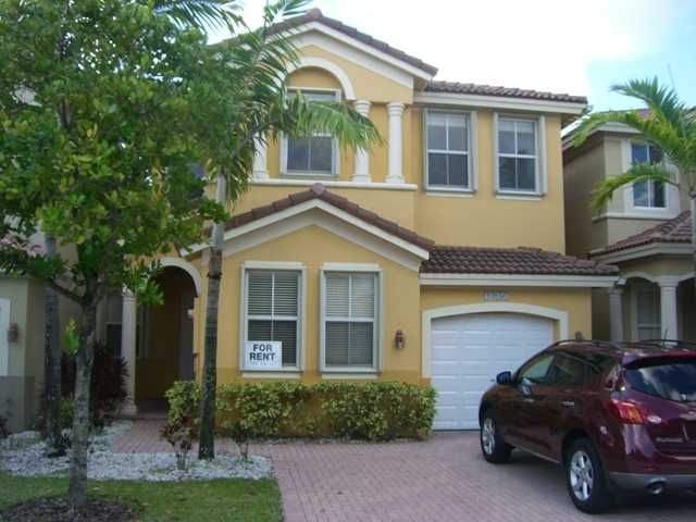 10856 NW 84 ST # ., Miami, FL 33178