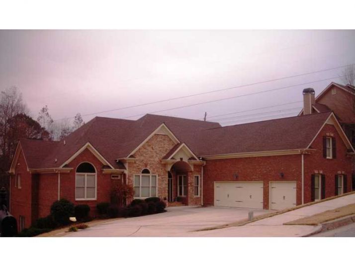 2207 Democracy Drive, Buford, GA 30519