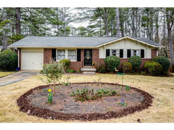 2952 Fantasy Lane, Decatur, GA 30033
