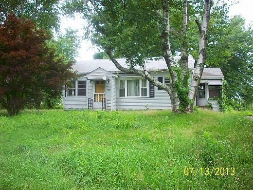 Central, Sutton, MA 01590