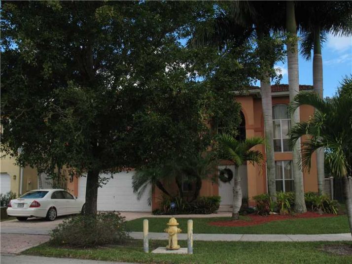 11695 SW 154 AV, Miami, FL 33196