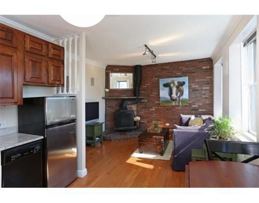 Phillips Street #9, Boston, MA 02114