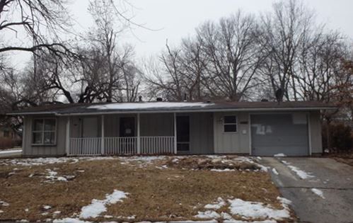 2617 Belle Haven Dr, Lawrence, KS 66046