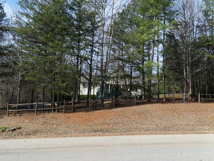 418 Freeman Drive, Maysville, GA 30558