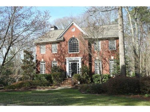 305 Lochland Circle, Roswell, GA 30075