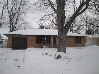 250 W Broadway St, Argenta, IL 62501