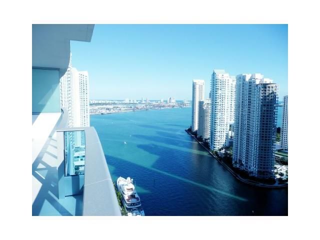 200 BISCAYNE BLVD WY # 3106, Miami, FL 33131