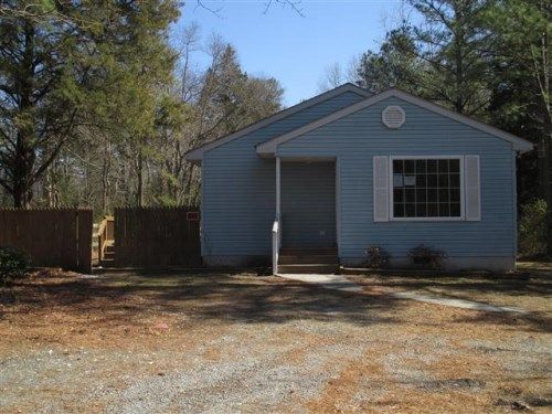 11487 W River Road, Aylett, VA 23009