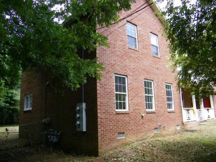 2512 Robinhood Drive, Ellenwood, GA 30294