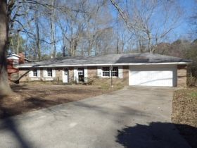 2504 Montezuma Cir, Ellenwood, GA 30294