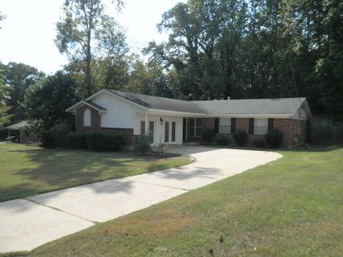 108 Oakland Dr., Prattville, AL 36067