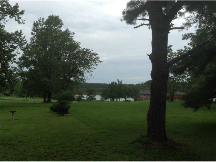 12280 RANCH RD, Lowell, AR 72745
