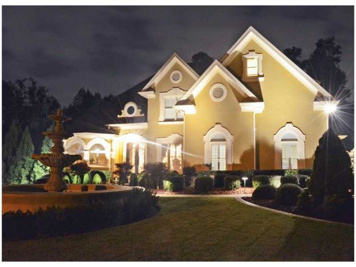 325 Oak Hill Court, Alpharetta, GA 30004