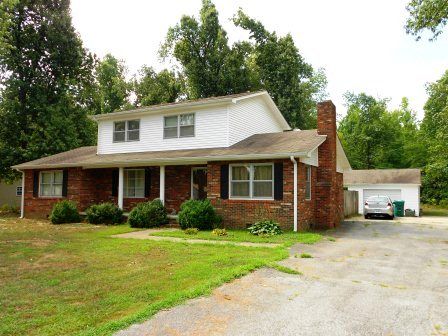 2055 Happy Hollow Drive, Paducah, KY 42003