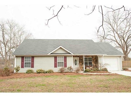 447 Hickory Street, Social Circle, GA 30025