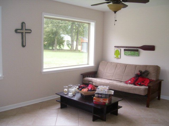211 OAKWOOD COVE, Hughes, AR 72348
