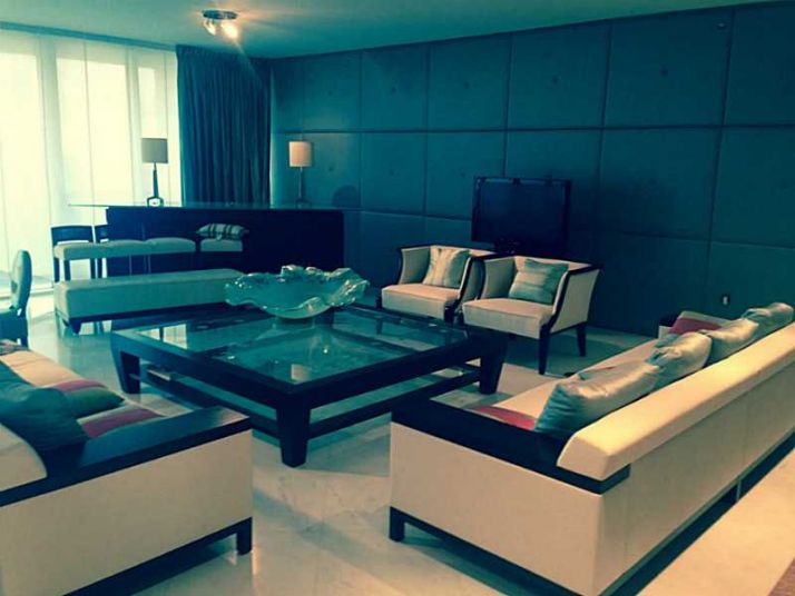 19955 NE 38 CT # 2703, Miami, FL 33180