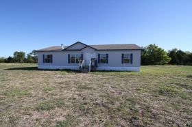 131 Wooded Creek Ln, Farmersville, TX 75442