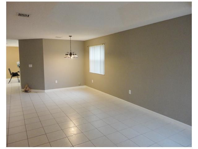 11590 NW 50 TE, Miami, FL 33178