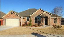 535 W Pawnee Court Way Mustang, OK 73064