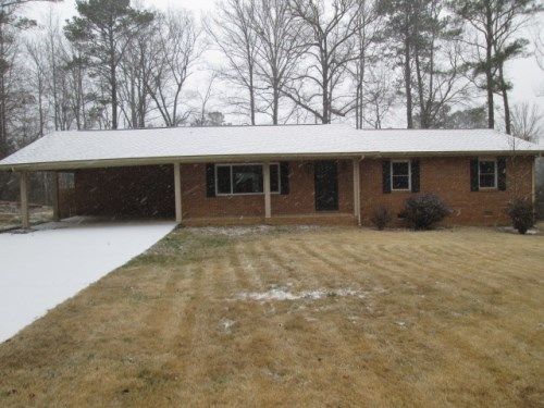 301 Meadow Brook Dr, Rock Spring, GA 30739