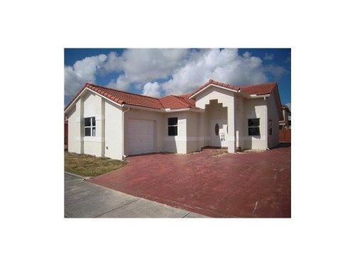 13949 SW 8 TE, Miami, FL 33184