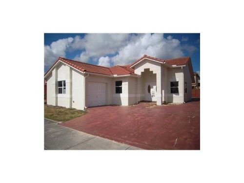 13949 SW 8 TE, Miami, FL 33184