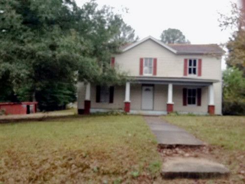 302 Hillcrest Rd, La Crosse, VA 23950