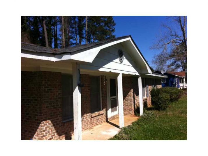 40 Hickory Circle, Carrollton, GA 30116