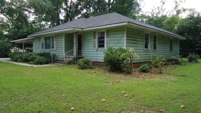 1001 Lillian St, Tallulah, LA 71282