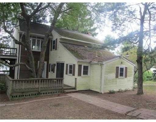 16 Broadview Ave, Berkley, MA 02779