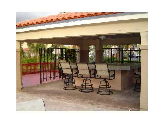 9915 NOB HILL LN # 9915, Fort Lauderdale, FL 33351