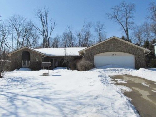 2186 Carpathian Dr, West Bloomfield, MI 48324