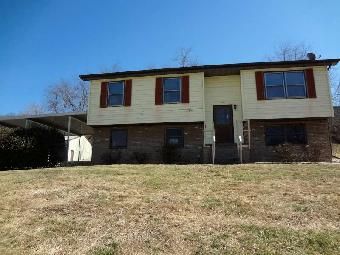 618 Long Hollow Rd, Elizabethton, TN 37643