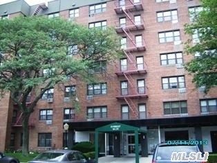 8429 155th Ave Apt Lm, Howard Beach, NY 11414