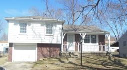 5204 NE 56th Pl, Kansas City, MO 64119