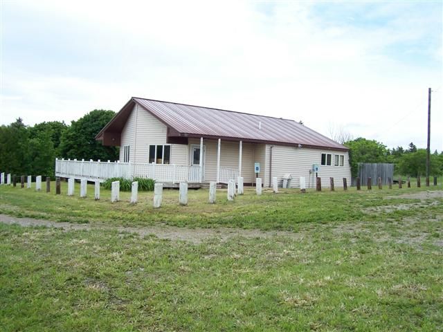 4271 m-33, Onaway, MI 49765