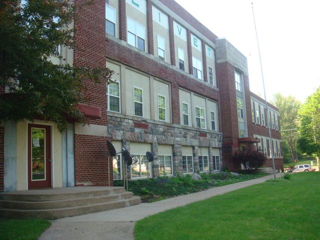 350 Church Street, Olivet, MI 49076