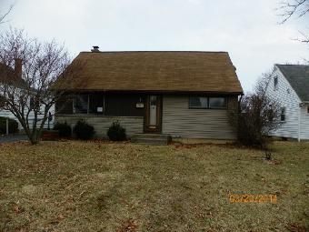 4041 Halsey Place, Columbus, OH 43228