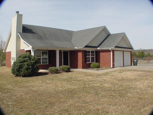 710 Riverside Dr NW, Calhoun, GA 30701