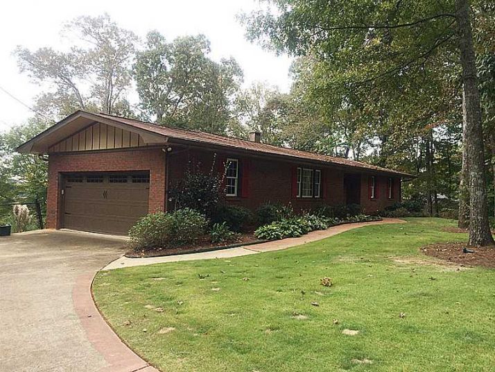 5615 Sourwood Road, Cumming, GA 30040