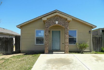 3801 Katiana Dr, Laredo, TX 78046