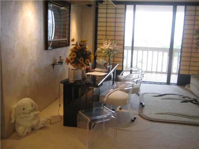 19707 TURNBERRY WY # 12-L, Miami, FL 33180