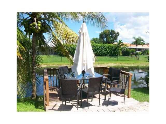 9701 NW 14TH ST, Fort Lauderdale, FL 33322